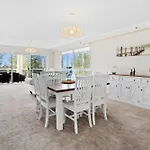 Oscar On Main 2B - Heart Of Main Beach Ocean Views