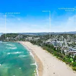Burleigh Beachfront Beauty 2 Bed Parking Wifi