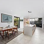 Beach Side Bliss Mermaid Beach, 3Bd - Heated Pool