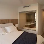 Apartment In Palm Beach
