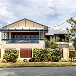 Bilinga Beachfront House