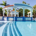 Self Contained & Privately Managed 4 Bedroom Penthouse - Broadbeach