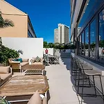 Sun Drenched Apartment In The Heart Of Surfers