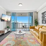 Chevron Renaissance Surfers Paradise Mid Week Madness Deal - Q Stay