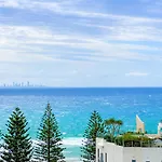 Rainbow Commodore Coolangatta