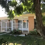 Bedroom In Surfers Chevron Island