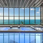 Stunning Ocean View 2 Bedroom Surfers Paradise