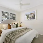 Riviera Road Miami - 4Brm Dual Villa