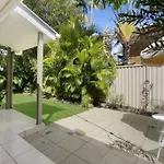 Riviera Road Miami - 4Brm Dual Villa