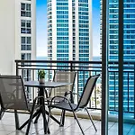 Chevron Renaissance - Self Contained & Privately Managed Apartments