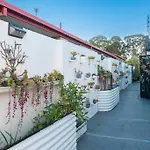 Immaculate Waterfront Residence-Masterpiece