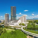 The Darling Of Broadbeach - With Spectacular Views
