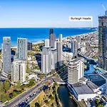 Star In The Sky Broadbeach - Stunning Ocean Views