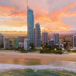 Stylish Q Towers Apartment Breathtaking Views Sleeps 6