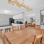Central Located 3 Bedroom Unit In Southport