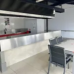 Top Of The Mark - Top Floor Apartment
