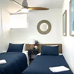 Surfers Beachfront Family Retreat