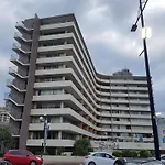 The Sands Beachfront 3 Bedroom Apartment - Coasthm