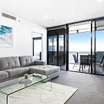 Circle On Cavill Surfers Paradise Mid Week Madness Deal - Q Stay