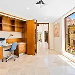 Main River Grandeur Mansion, 5Bed, Pool & Sauna