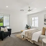 Family Retreat In Burleigh
