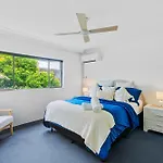 Surfers Paradise Mediterranean Dream