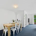 Surfers Paradise Mediterranean Dream