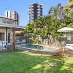 Burleigh Getaway