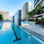 Oracle Beachfront Apartments Broadbeach