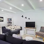Paradise Point 2 Bedroom