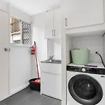 Waterfront 2-Bedroom Unit Walking To Gc Convention