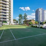 Beachside 1 Bdr Ocean View Apartment Broadbeach
