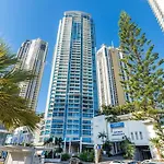 2-Bedroom Apartment In Chevron Renaissance
