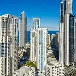 2-Bedroom Apartment In Chevron Renaissance