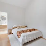 Chic 3Br In Gold Coast Steps From The Beach