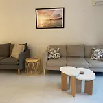 Close To Surfers & Theme Parks Townhouse With Yard