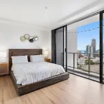 Surfers Paradise Stunning Getaway With Ocean And River Views