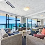 Breathtaking Ocean View 2 Bdr Apartment By The Beach