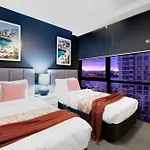 Circle On Cavill - Self Contained, Privately Managed Apartments