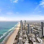 Gorgeous Oceanview 2B2B Beachfront Apartment In Surfers