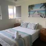 Gorgeous 4 Bed Beachside Apartment - Diamond Beach Resort