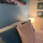 2 Bedroom Apt With Parking Stroll To Beach
