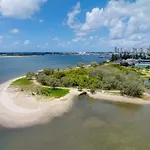 Oceanview Escape 2Br In The Heart Of The Gc