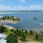Oceanview Escape 2Br In The Heart Of The Gc