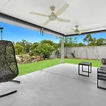 Tranquil 3-Bedroom Home In Heart Of Parkwood