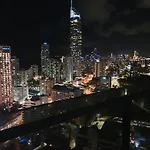 Circle On Cavill 2-Bed Sea View