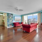 Stylish 1Br Beachside Escape - Heart Of Gold Coast