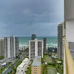 Stylish 1Br Beachside Escape - Heart Of Gold Coast