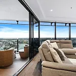 Two Bedroom Self Contained Apartments - Circle On Cavill - Privately Managed