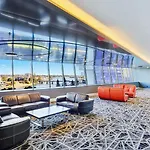Circle On Cavill Surfers Paradise Apartments-Holiday Paradise
